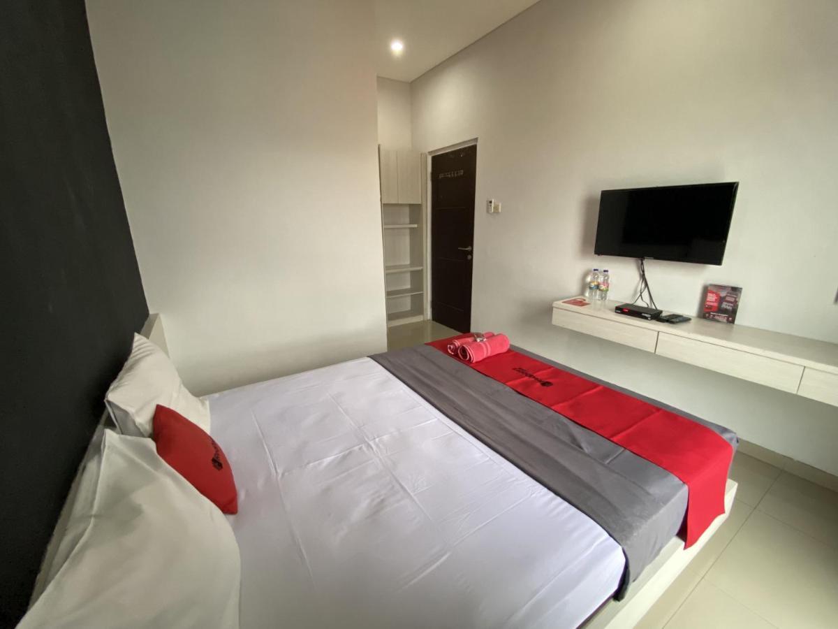 เรดดอร์ซ เนียร์ Rsud มาร์โกโน ปูร์โวเกอร์โต 3 Hotel ปูร์โวเคอร์โต ภายนอก รูปภาพ